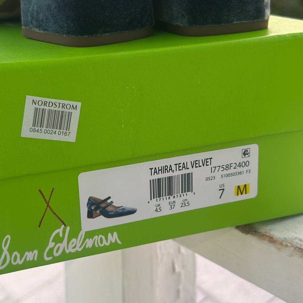 Sam Edelman Mary Jane Blue Velvet Pumps 7US - Picture 7 of 7